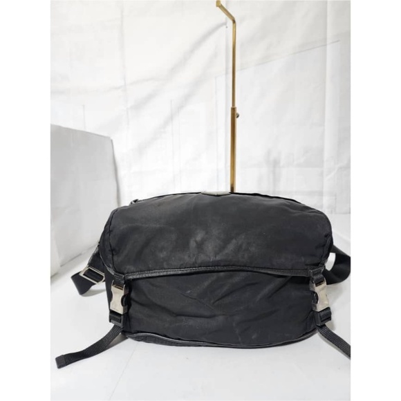 Authentic PRADA Nylon Tessuto Montagna Messenger Bag Black - Picture 1 of 15